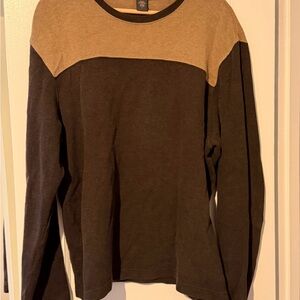Banana Republic Black and Tan Long Sleeve Tee